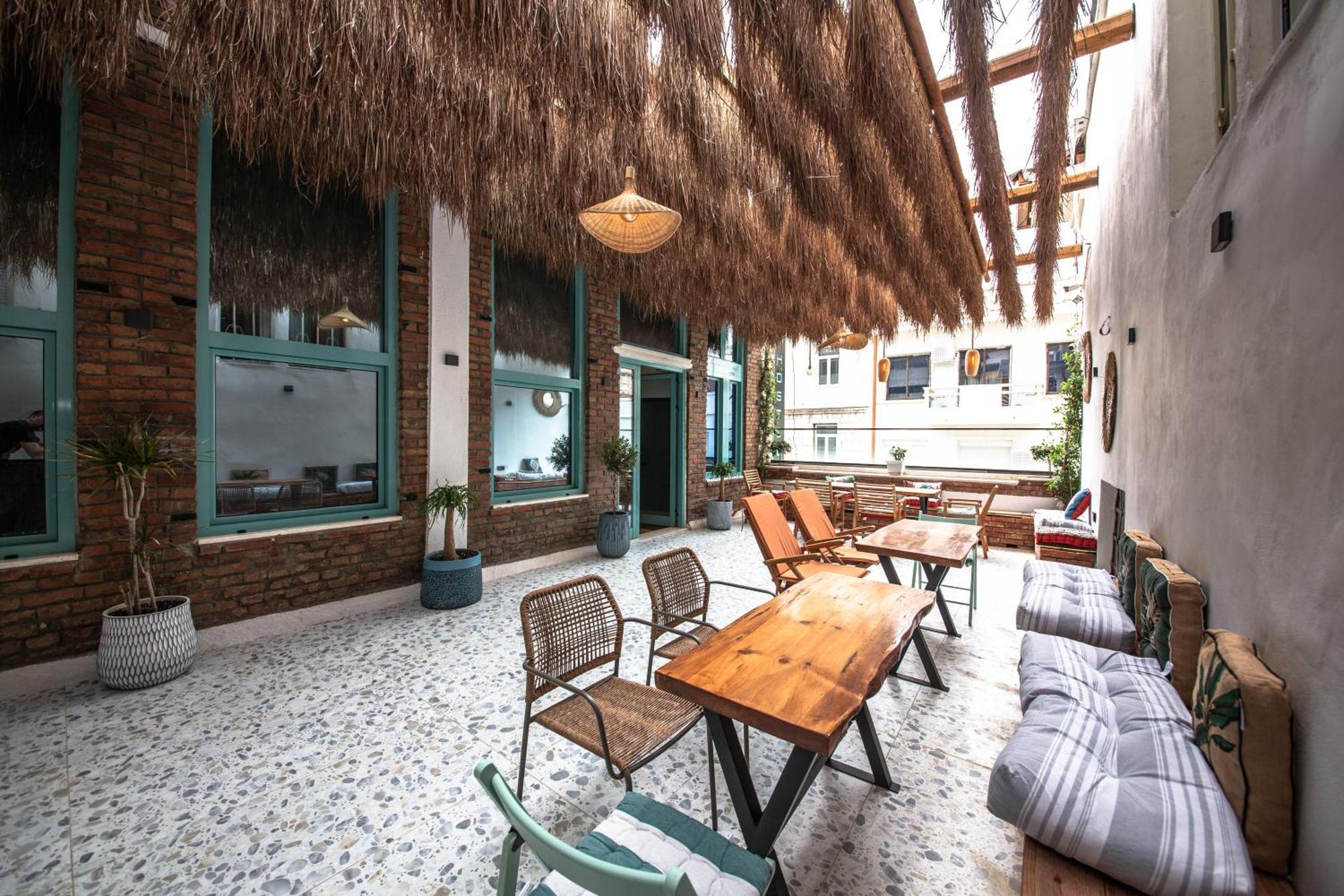 Vega 43 Hostel Saranda Zewnętrze zdjęcie