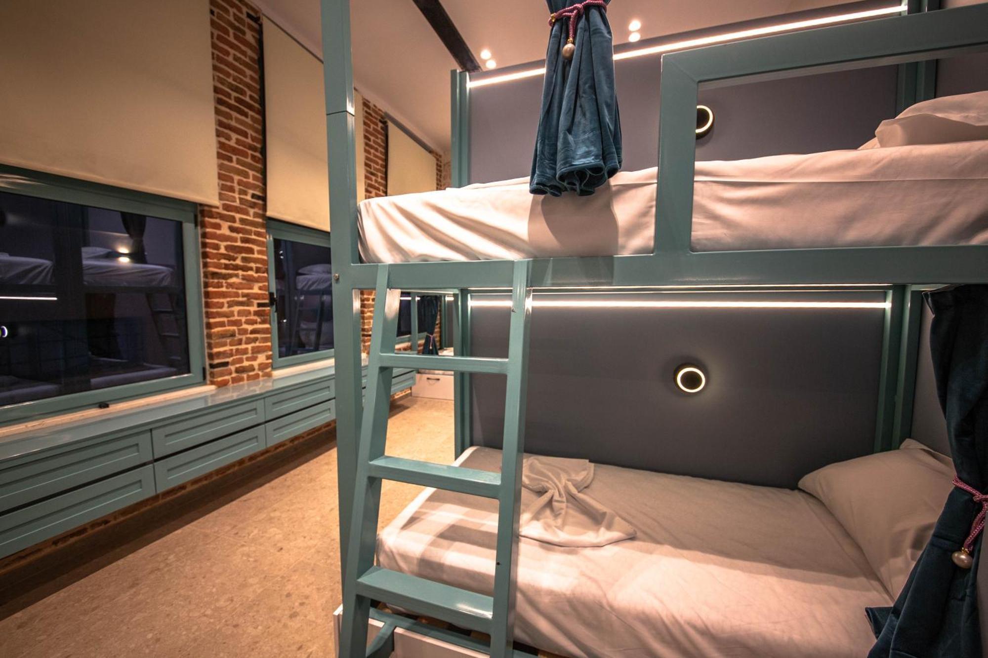 Vega 43 Hostel Saranda Zewnętrze zdjęcie